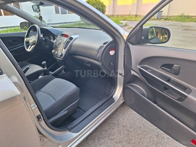 Kia Ceed 2011, 168,000 km - 1.4 l - Mingəçevir