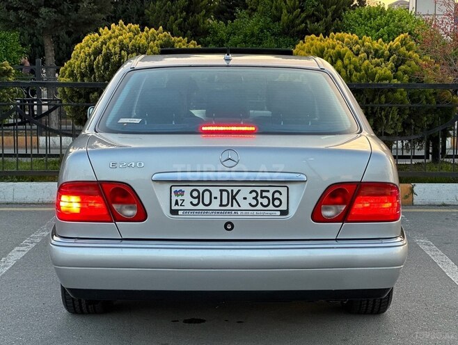 Mercedes E 240 1999, 108,000 km - 2.4 l - Bakı