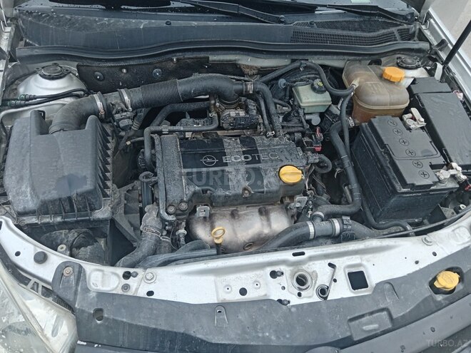 Opel Astra 2009, 260,000 km - 1.4 l - Bakı