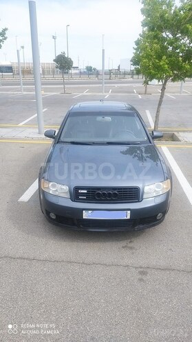 Audi A4 2004, 324,500 km - 1.8 l - Bakı