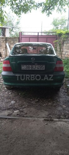 Opel Vectra 1996, 290,000 km - 1.6 l - Qusar