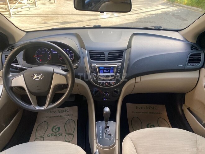 Hyundai Accent 2015, 194,731 km - 1.6 l - Bakı