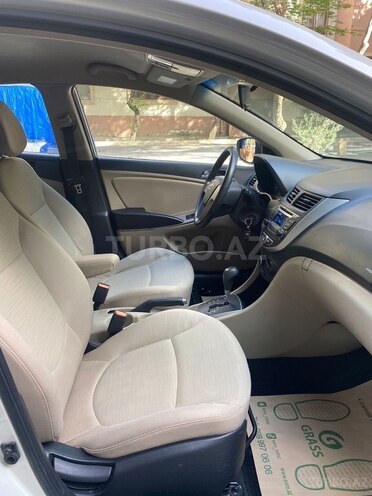 Hyundai Accent 2015, 194,731 km - 1.6 l - Bakı