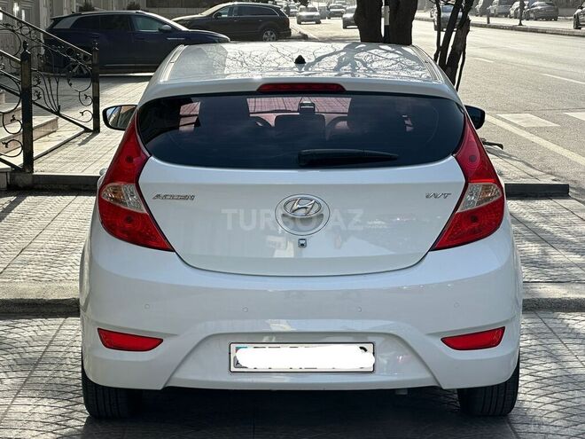 Hyundai Accent 2015, 123,000 km - 1.4 l - Bakı