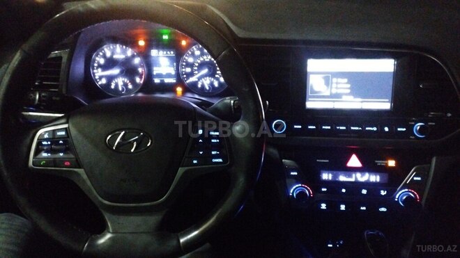 Hyundai Elantra 2017, 123,000 km - 2.0 l - Bakı
