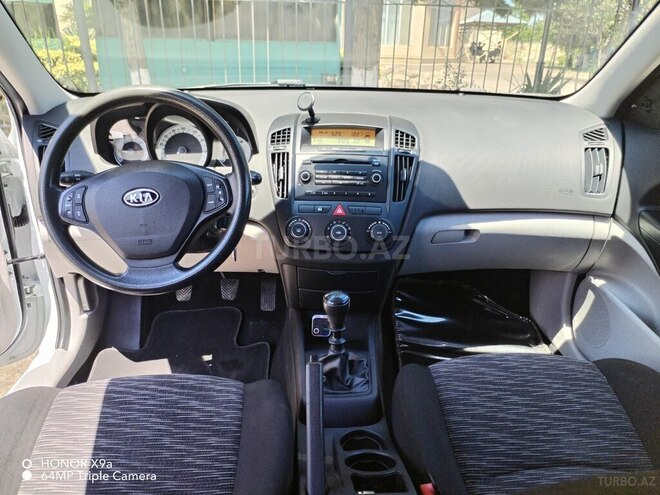 Kia Ceed 2008, 261,000 km - 1.6 л - Xudat