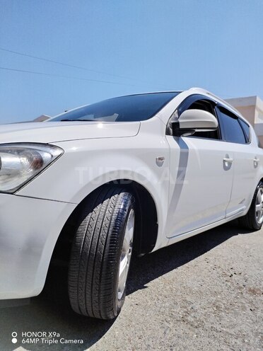 Kia Ceed 2008, 261,000 km - 1.6 л - Xudat