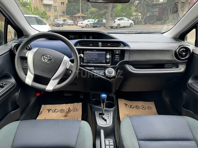 Toyota Prius C 2017, 44,790 km - 1.5 л - Bakı