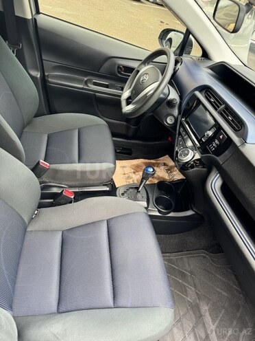Toyota Prius C 2017, 44,790 km - 1.5 л - Bakı