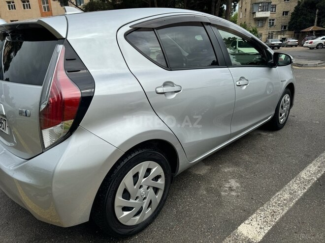 Toyota Prius C 2017, 44,790 km - 1.5 л - Bakı