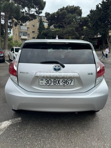 Toyota Prius C 2017, 44,790 km - 1.5 л - Bakı