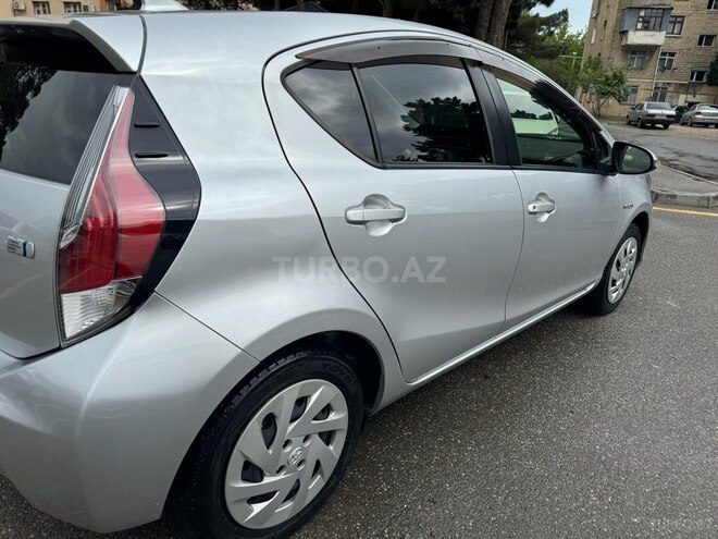 Toyota Prius C 2017, 44,790 km - 1.5 л - Bakı