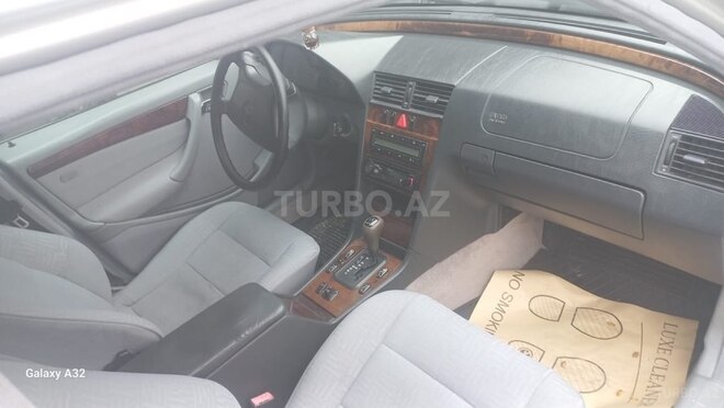 Mercedes C 240 1998, 280,000 km - 2.4 l - Bakı