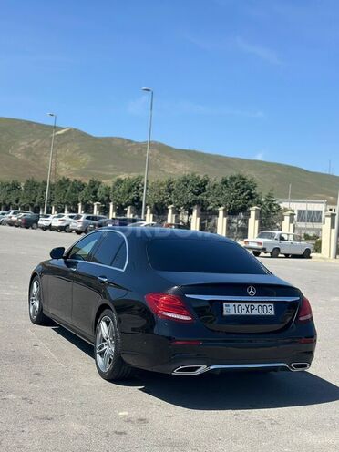 Mercedes E 220 d 2017, 402,200 km - 2.0 l - Bakı