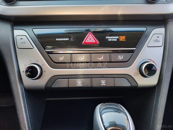 Hyundai Elantra 2016, 99,000 km - 1.6 l - Bakı