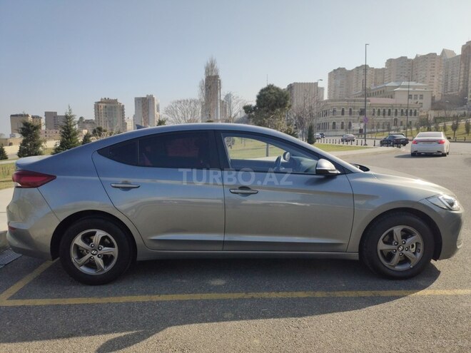 Hyundai Elantra 2016, 99,000 km - 1.6 l - Bakı