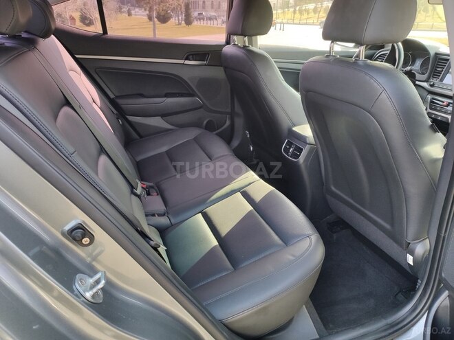 Hyundai Elantra 2016, 99,000 km - 1.6 l - Bakı