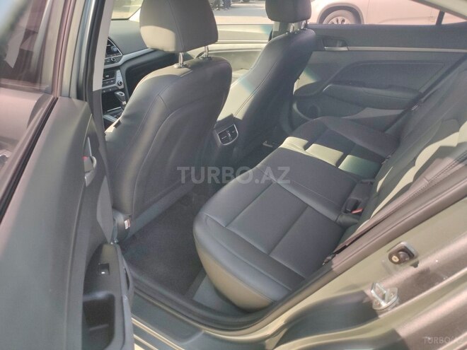 Hyundai Elantra 2016, 99,000 km - 1.6 l - Bakı