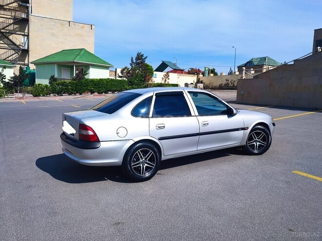 Opel Vectra 1996, 396,444 km - 1.6 l - Bakı
