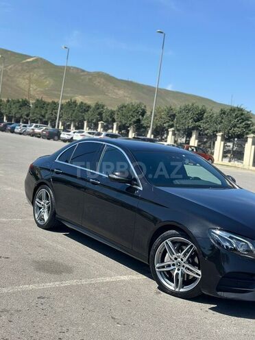 Mercedes E 220 d 2017, 402,200 km - 2.0 l - Bakı