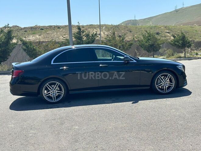 Mercedes E 220 d 2017, 402,200 km - 2.0 l - Bakı