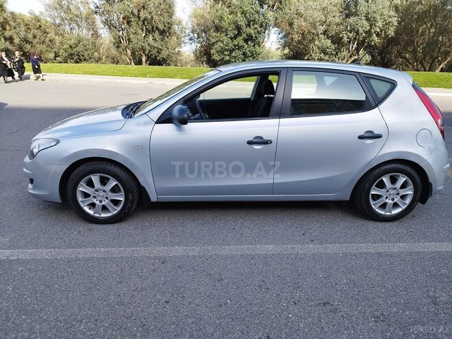 Hyundai i30 2010, 180,000 km - 1.4 л - Bakı