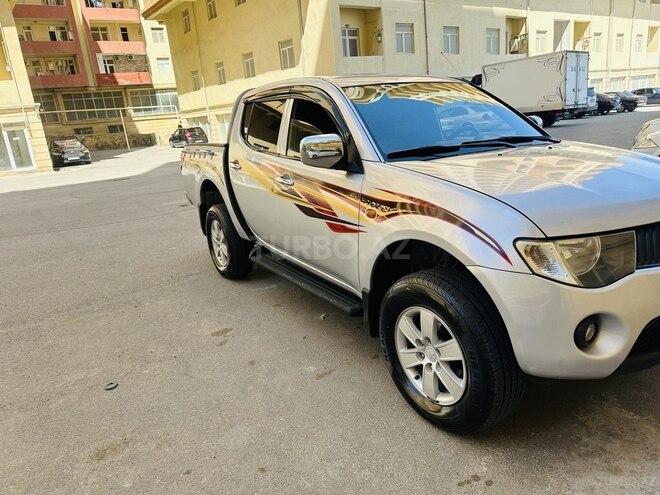 Mitsubishi L200 2008, 225,670 km - 2.5 l - Bakı