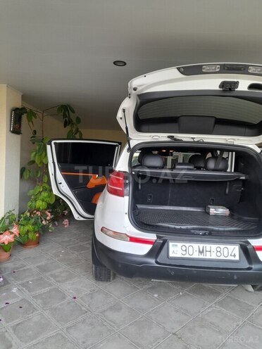 Kia Sportage 2011, 221,000 km - 2.0 л - Salyan
