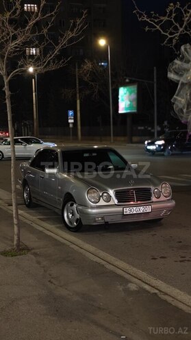 Mercedes E 240 1998, 360,000 km - 2.4 l - Bakı