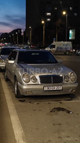 Mercedes E 240 1998, 360,000 km - 2.4 l - Bakı