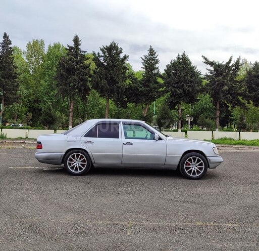 Mercedes E 220 1994, 523,300 km - 2.2 l - Ağstafa