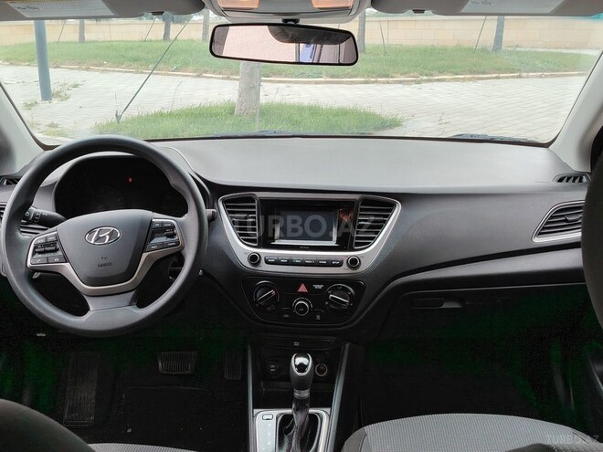 Hyundai Accent 2018, 59,000 km - 1.6 л - Bakı