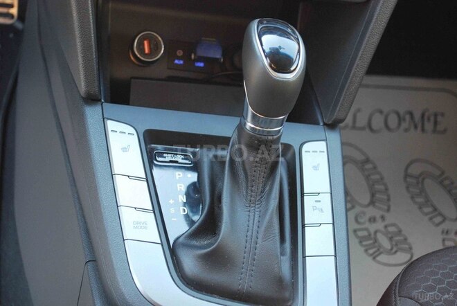 Hyundai Elantra 2019, 131,000 km - 2.0 l - Bakı