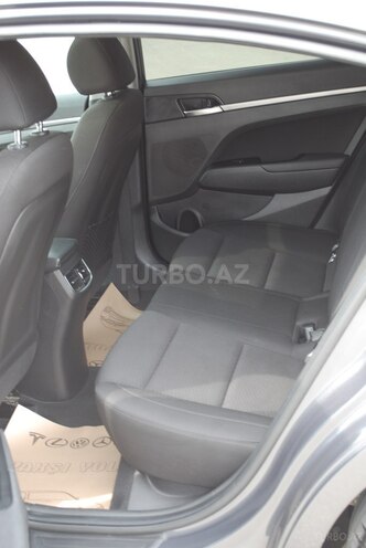 Hyundai Elantra 2019, 131,000 km - 2.0 l - Bakı
