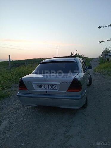 Mercedes C 220 1998, 200,000 km - 2.2 l - Beyləqan