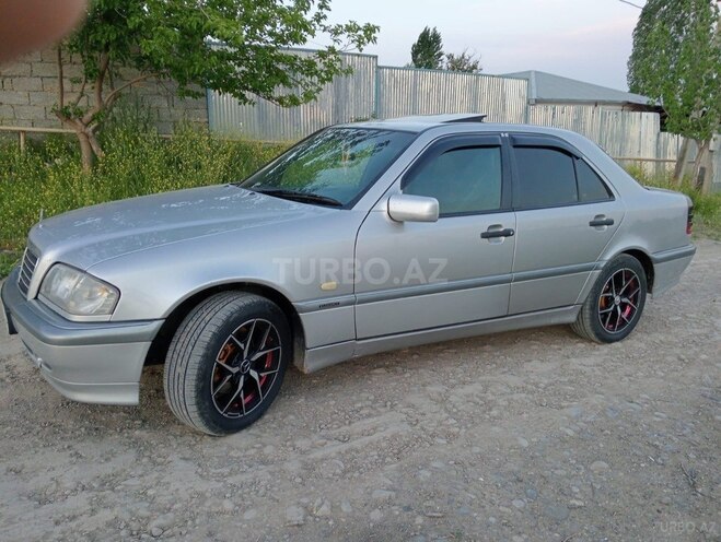 Mercedes C 220 1998, 200,000 km - 2.2 l - Beyləqan