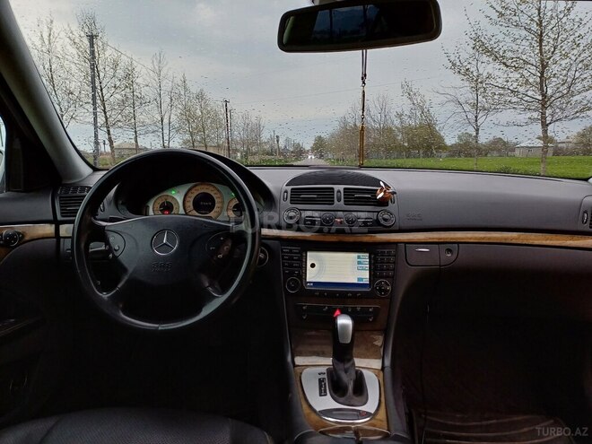 Mercedes E 320 2004, 245,450 km - 3.2 l - Masallı