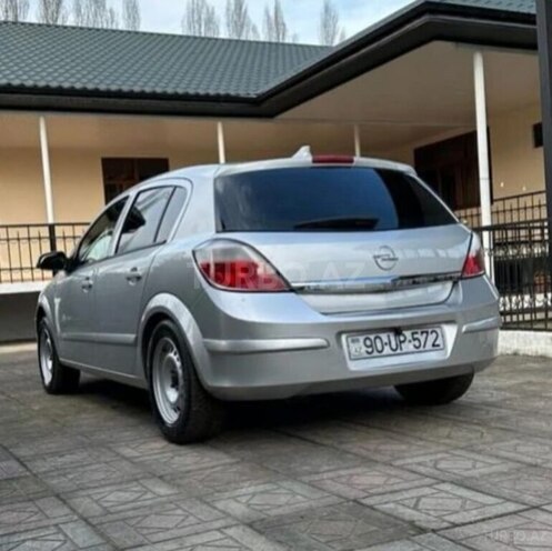 Opel Astra 2006, 267,852 km - 1.4 l - Beyləqan