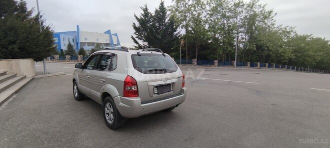 Hyundai Tucson 2008, 196,000 km - 2.0 л - Qusar
