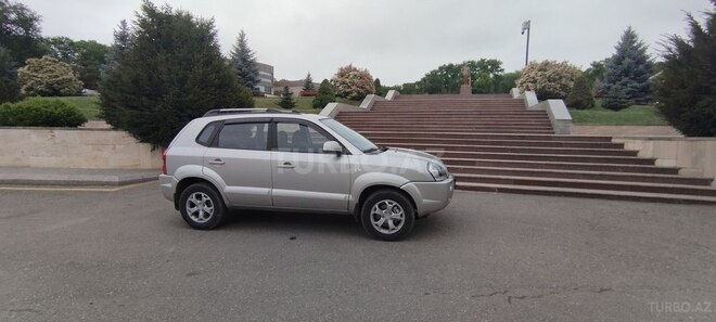 Hyundai Tucson 2008, 196,000 km - 2.0 л - Qusar