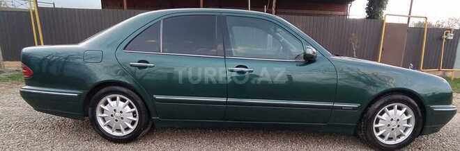 Mercedes E 280 1999, 310,000 km - 2.8 l - Cəlilabad