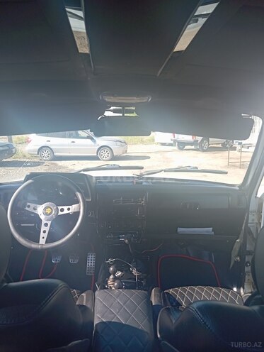 LADA (VAZ) Niva 2017, 999,999 km - 1.7 л - Salyan