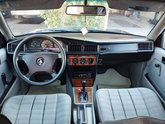 Mercedes 190 1991, 215,000 km - 1.8 l - Sumqayıt