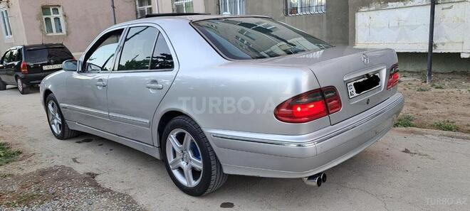 Mercedes E 240 2001, 292,000 km - 2.6 l - Sumqayıt