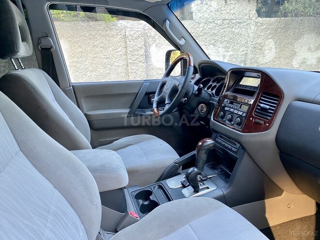 Mitsubishi Pajero 2005, 274,000 km - 3.8 л - Bakı