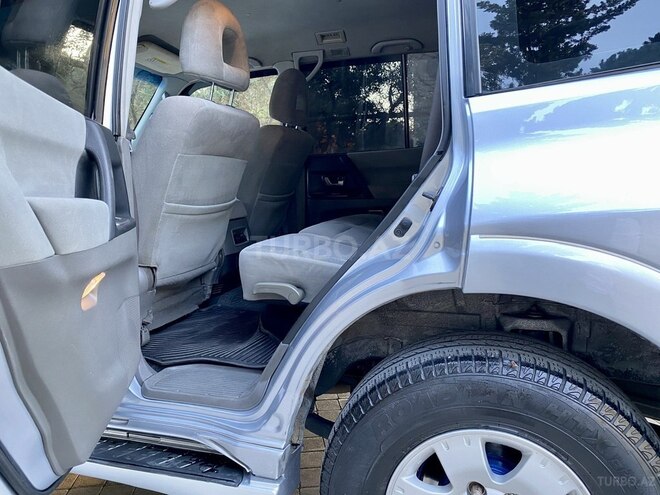 Mitsubishi Pajero 2005, 274,000 km - 3.8 л - Bakı