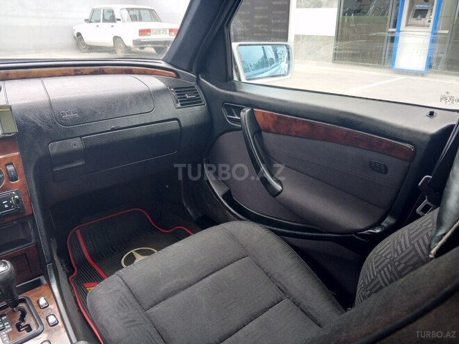 Mercedes C 240 1999, 321,000 km - 2.4 l - Biləsuvar