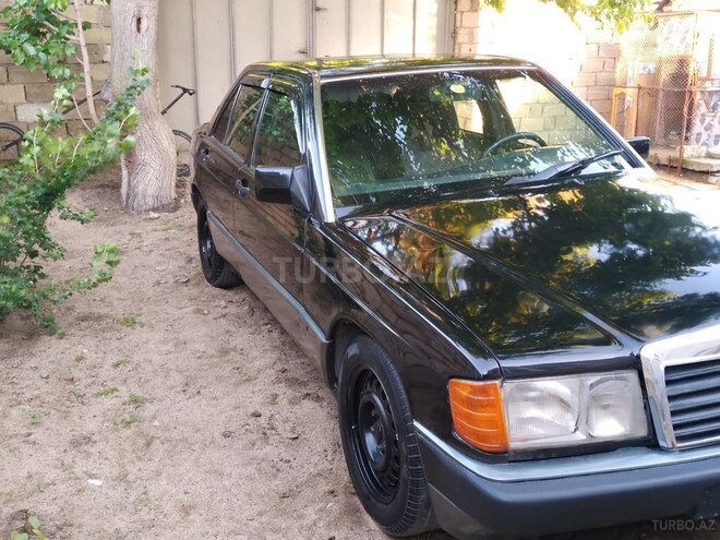 Mercedes 190 1991, 123,602 km - 2.0 л - Sumqayıt