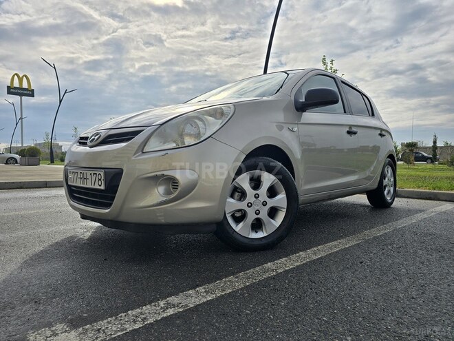 Hyundai i20 2010, 294,317 km - 1.4 l - Sumqayıt