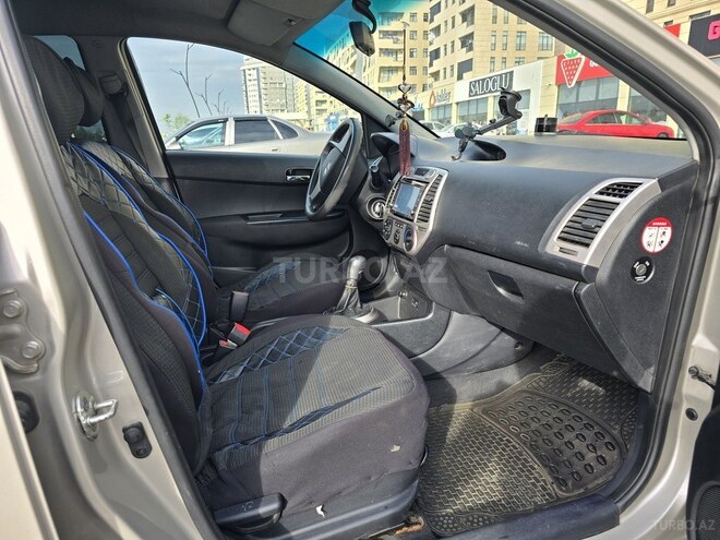 Hyundai i20 2010, 294,317 km - 1.4 l - Sumqayıt